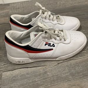 FILA big kids sneakers